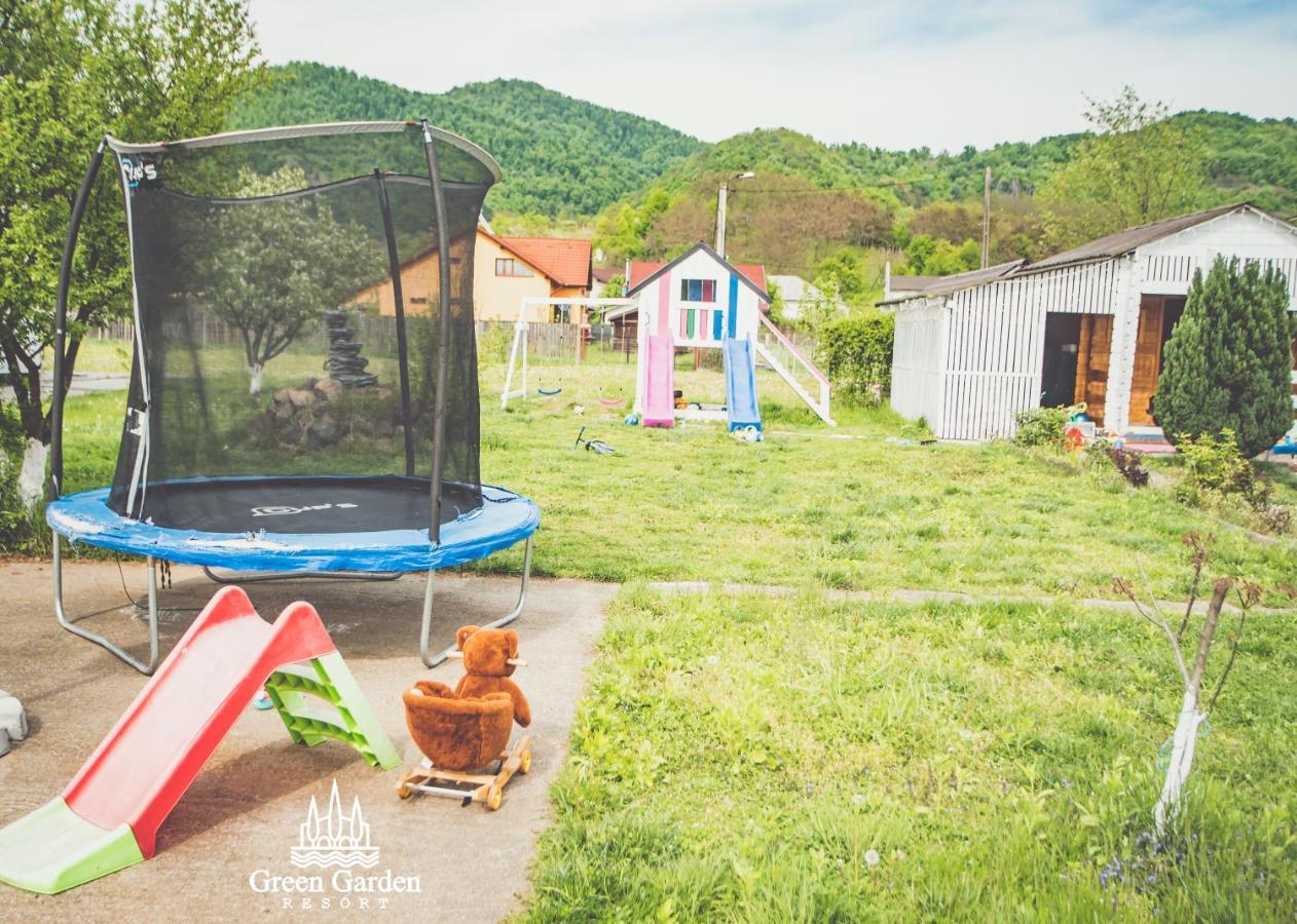 Green Garden Resort Cicirlau Bagian luar foto