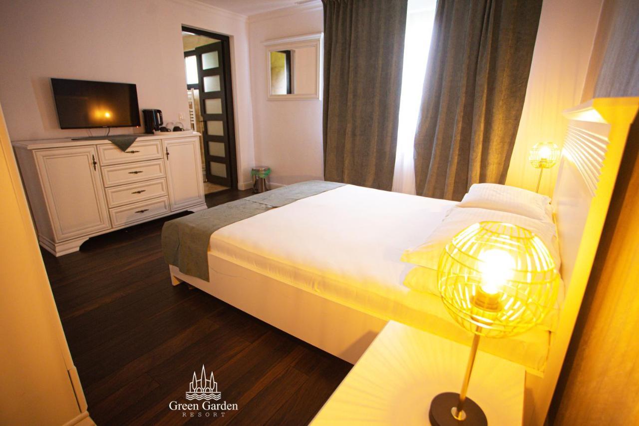 Green Garden Resort Cicirlau Bagian luar foto