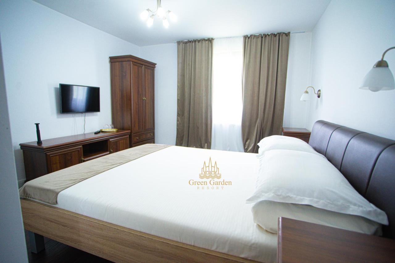 Green Garden Resort Cicirlau Bagian luar foto
